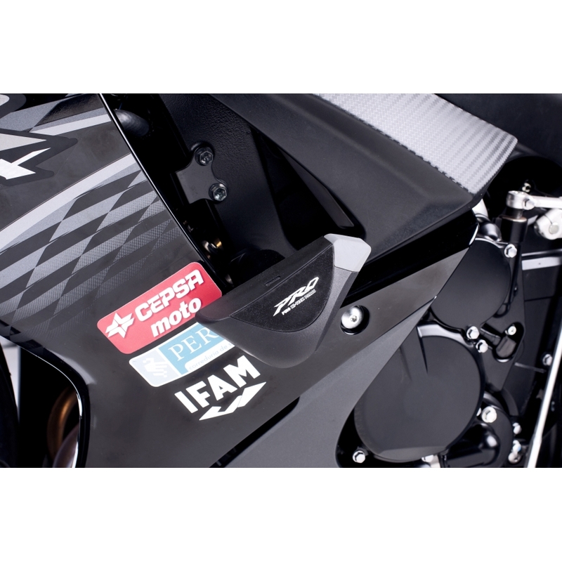 Padacie protektory Puig PRO - Suzuki GSX-R600, GSX-R750 čierne