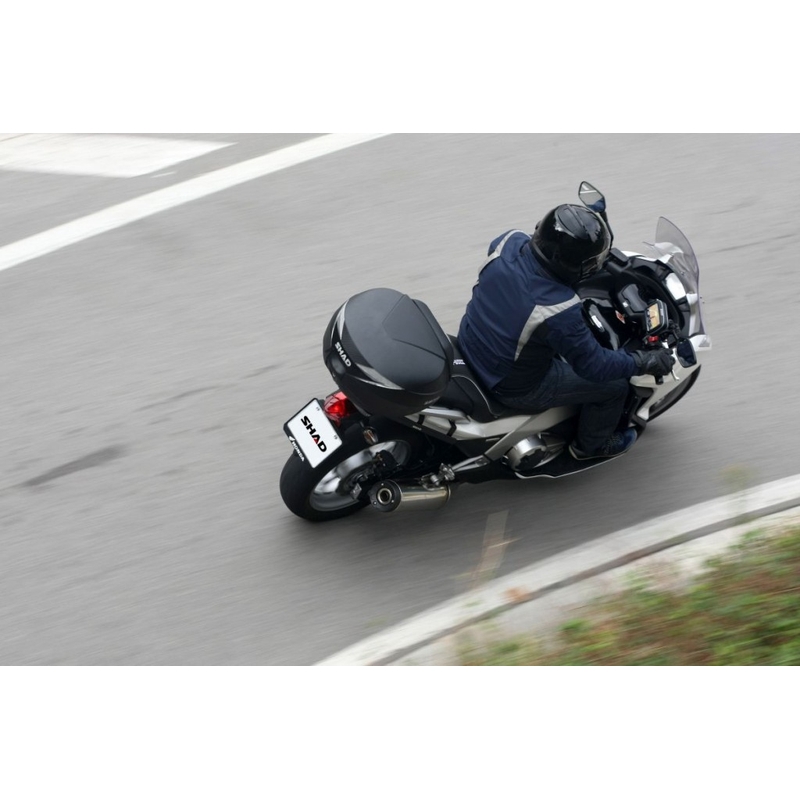 Vrchný kufor na motorku SHAD SH39 Karbón - II. akosť