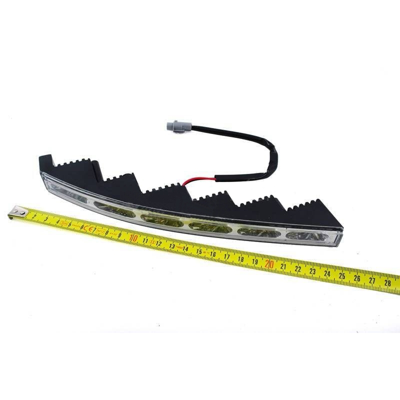 Svetlá denného osvetlenia Superlight RL 12 LED diód 560 LM VW Passat / Škoda SUPERB