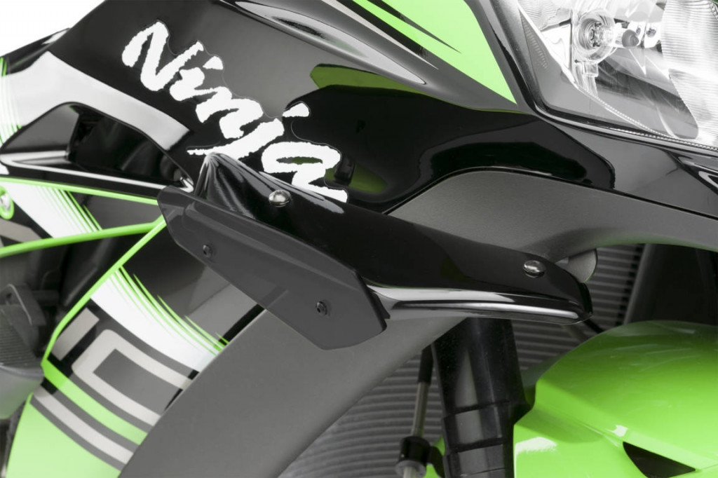 Bočné spojlery PUIG DOWNFORCE 9882N čierna