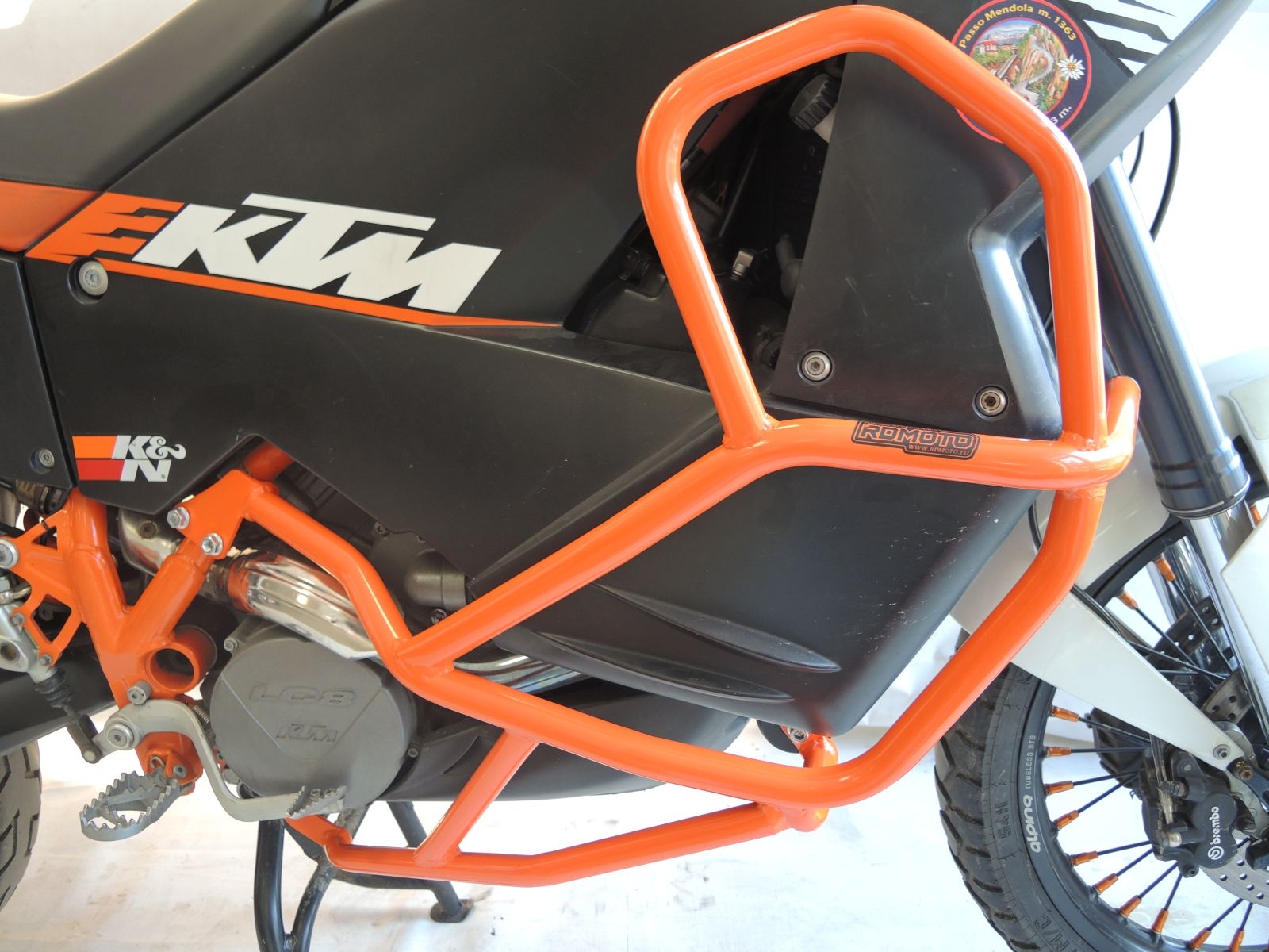 ochrana  motoru RDMOTO CF86O oranžová