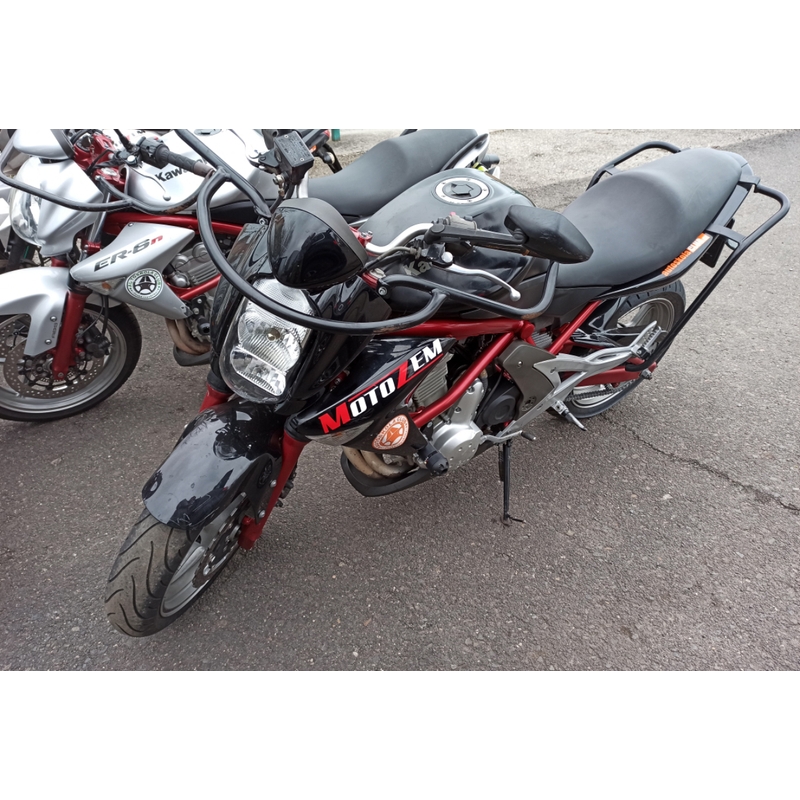 Nálepka logo MotoZem biela
