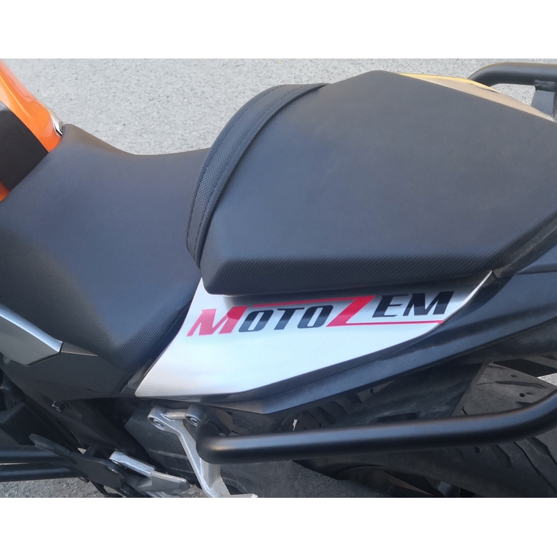Nálepka logo MotoZem čierna