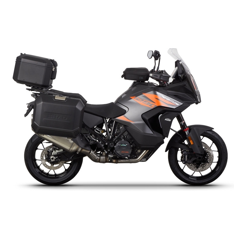 Kompletná sada čiernych kufrou SHAD TERRA, 48L horný zadný kufor 36L ľavý bočný kufor , 47L bočný pravý kufor, vrátane montážnej sady a platne SHAD KTM Super Adventure 1290 (R, S)
