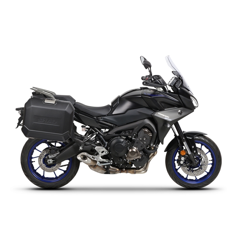 Kompletná sada bočných čiernych hliníkových kufrov SHAD TERRA BLACK , 36L/36/ bočné kufre, vrátane montážnej sady SHAD YAMAHA MT-09 Tracer / Tracer 900