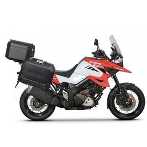 Kompletná sada čiernych hliníkových kufrov SHAD TERRA BLACK , 37 litrov vrchný kufor, 47L/47 litrov bočné kufre, vrátane montážnej sady a platni SHAD SUZUKI DL 1000 V-Strom/ DL 1050 V-Strom