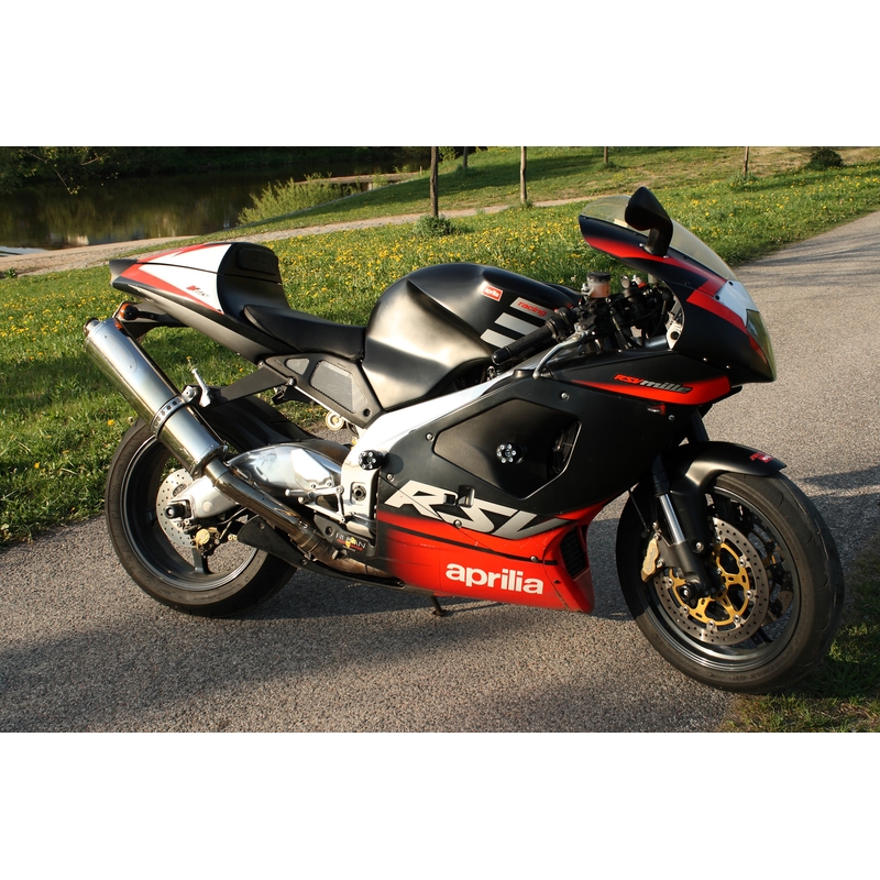Protektory do zadnej osi - APRILIA RSV 1000 Mille (1998 - 2008), 1000 Tuono (2003 - 2009), SXV450SM Gatling(ZO)