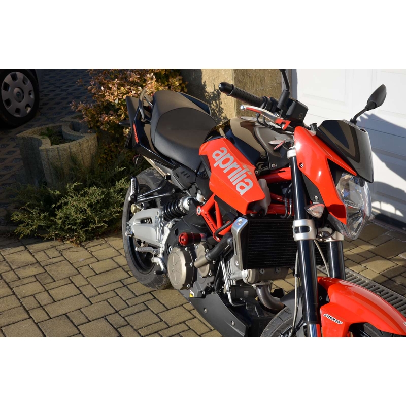 Protektory do prednej osi - APRILIA SL 750 SHIVER, SMV 750 Gatling(PO)