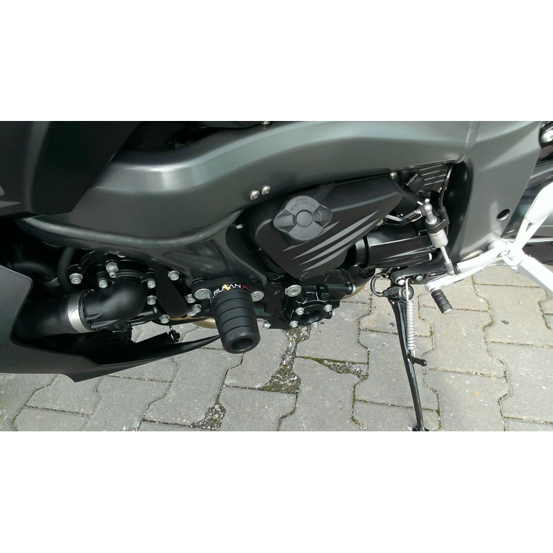 Protektory do prednej osi - BMW K1200R / K1300R / K1200S Gatling(PO)