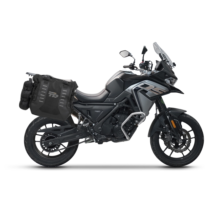 Kompletná sada sedlových brašní SHAD TERRA TR40 adventure vrátane montážnej sady SHAD Voge 650DS / 650DSX