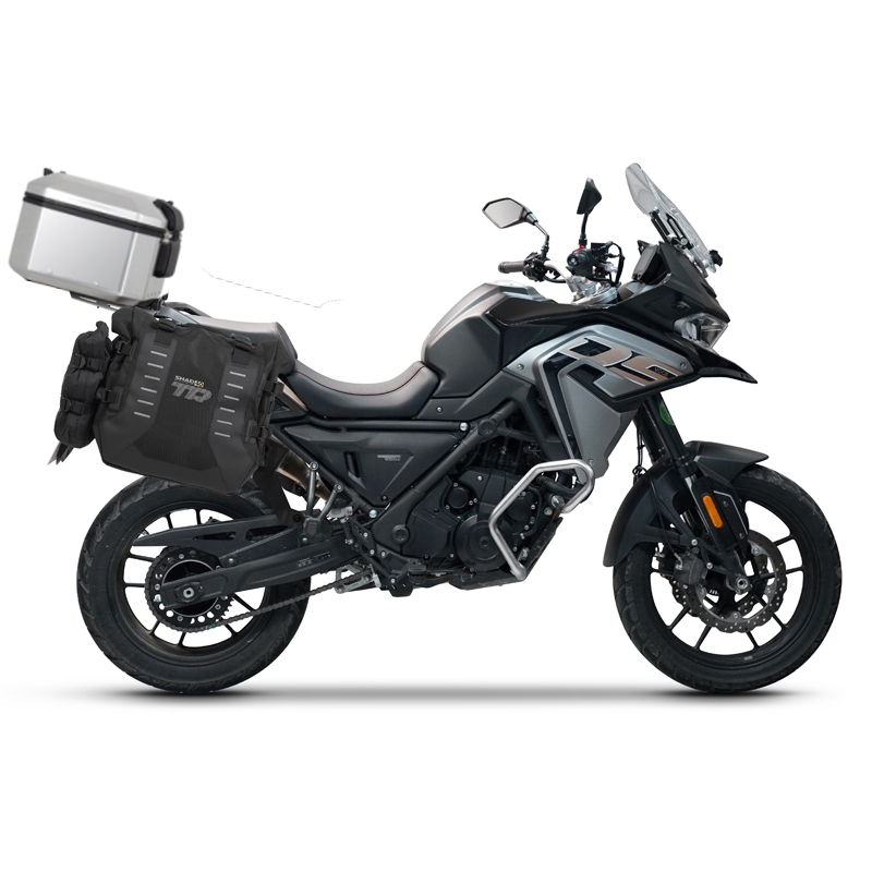 Kompletná sada sedlových brašní SHAD TERRA TR40 adventure a hliníkového kufra SHAD TERRA 37L vrátane montážnej sady SHAD Voge 650DS / 650DSX