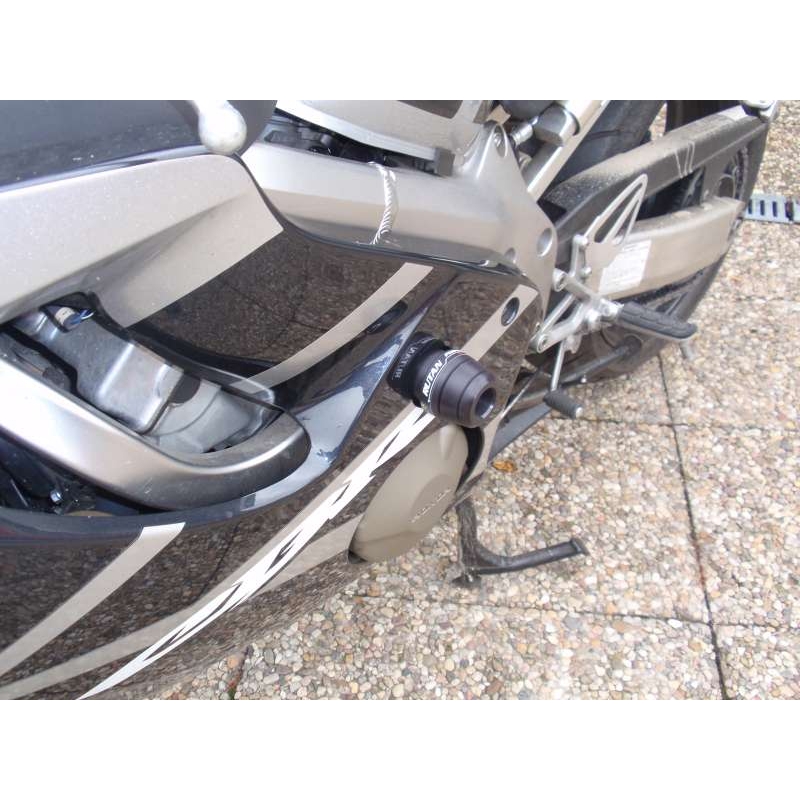 Padacie protektory - Honda CBR 600F (1999 - 2007) S ÚPRAVOU KAPOTÁŽE Classic