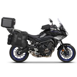 Kompletná sada sedlových brašní SHAD TERRA TR40 adventure a hliníkového vrchného kufra SHAD TERRA BLACK 48L vrátane montážnej sady SHAD YAMAHA MT-09 Tracer / Tracer 900