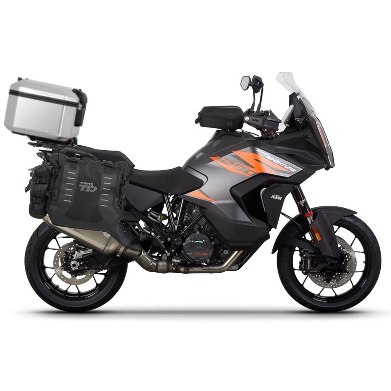 Kompletná sada sedlových brašní SHAD TERRA TR40 adventure a hliníkového kufra SHAD TERRA 48L vrátane montážnej sady SHAD KTM Super Adventure 1290 (R, S)