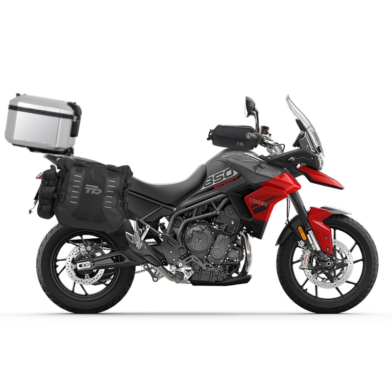 Kompletná sada sedlových brašní SHAD TERRA TR40 adventure a hliníkového kufra SHAD TERRA 55L vrátane montážnej sady SHAD TRIUMPH Tiger 900