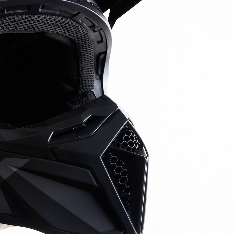 Motokrosová prilba iMX FMX-02 čierná matná