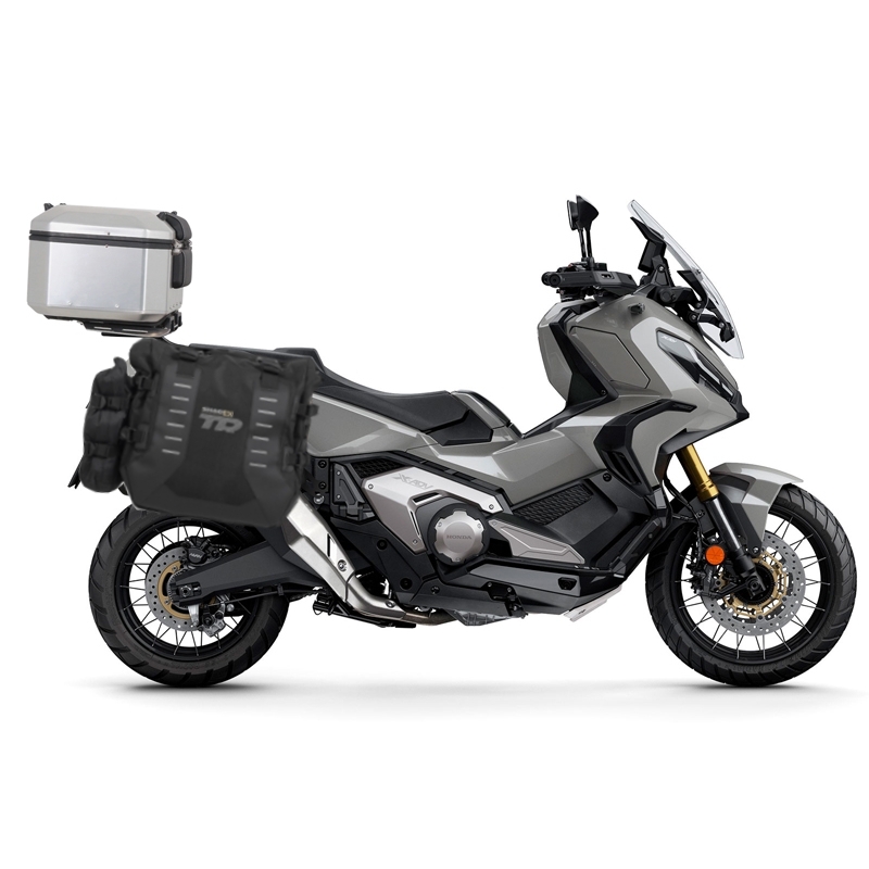 Kompletná sada sedlových brašní SHAD TERRA TR40 adventure a hliníkového kufra SHAD TERRA 48L vrátane montážnej sady SHAD SUZUKI DL 1000 V-Strom/ DL 1050 V-Strom