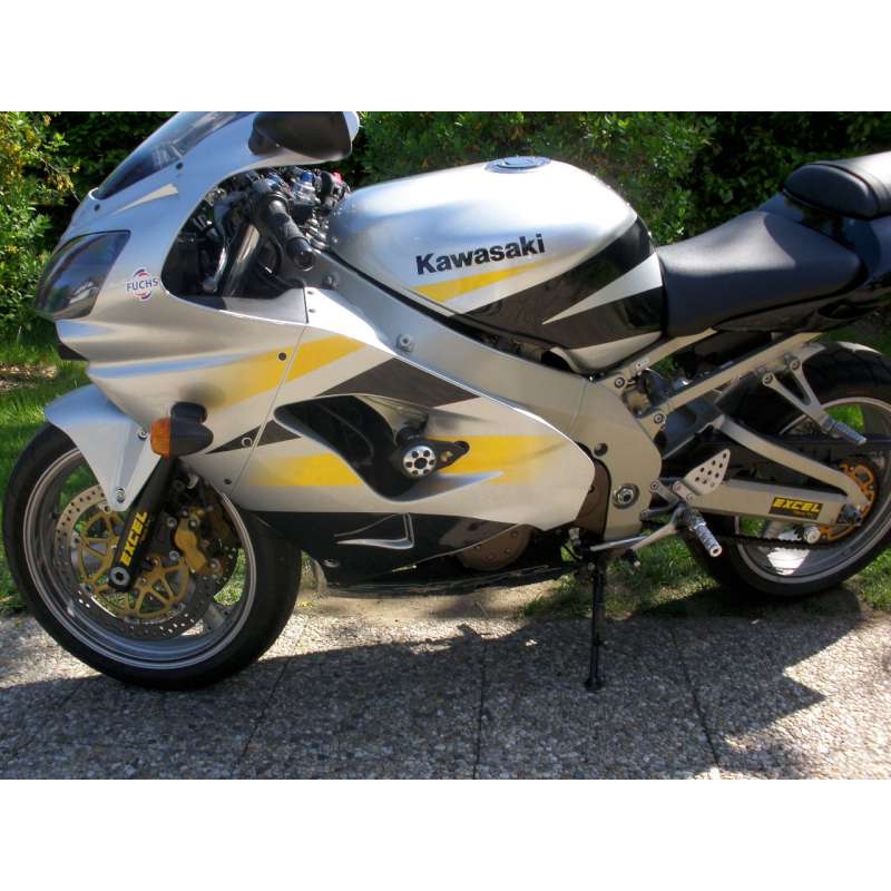 Padacie protektory - Kawasaki ZX-9R (2002 - 2003) Conus
