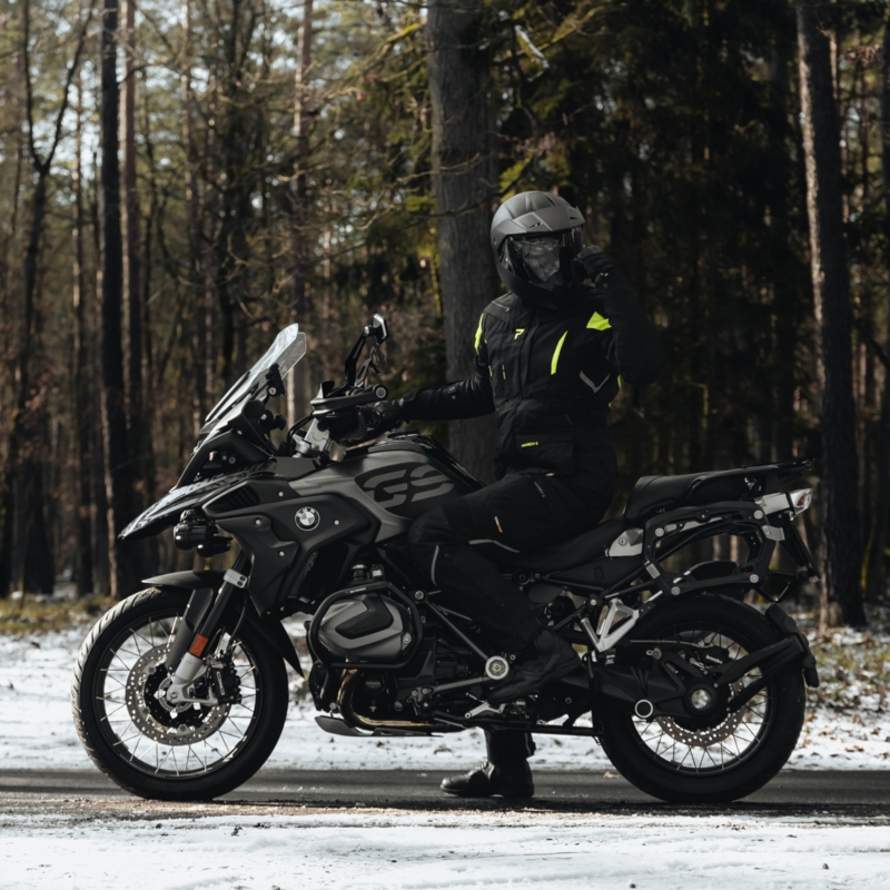 Bunda na motocykel Rebelhorn Hardy II čierno-fluorescenčno žltá výpredaj