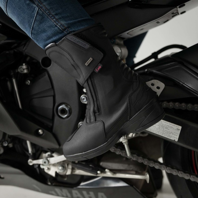 Stredne vysoké dámske čižmy na motocykel Ozone Rapid čierne matné