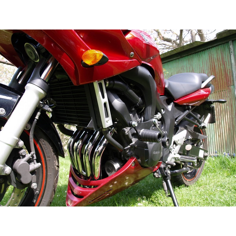 Padacie protektory - Yamaha FZ6 S2 (2006 -) (čierny rám) Conus