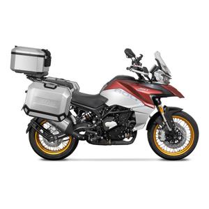 Montážna sada 4p systém SHAD Q0SR824P (for cases and bags TERRA and SH38X) pre QJMOTOR SRT 800 / X 2022-2026