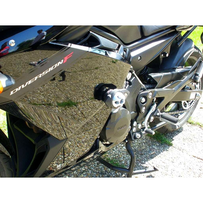 Padacie protektory - Yamaha XJ-6F (2009 -) Gatling