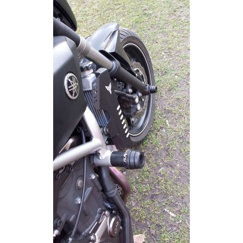 Padacie protektory - Yamaha MT-09/XSR 900 jednobodová sada Gatling