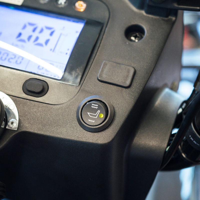 Univerzálne elektrické vyhrievanie sedadiel SHARK 12V, 35 WATT