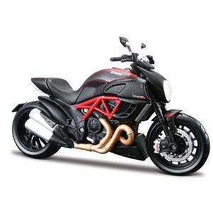 Model motocykla Maisto Ducati Diavel Carbon 1:12