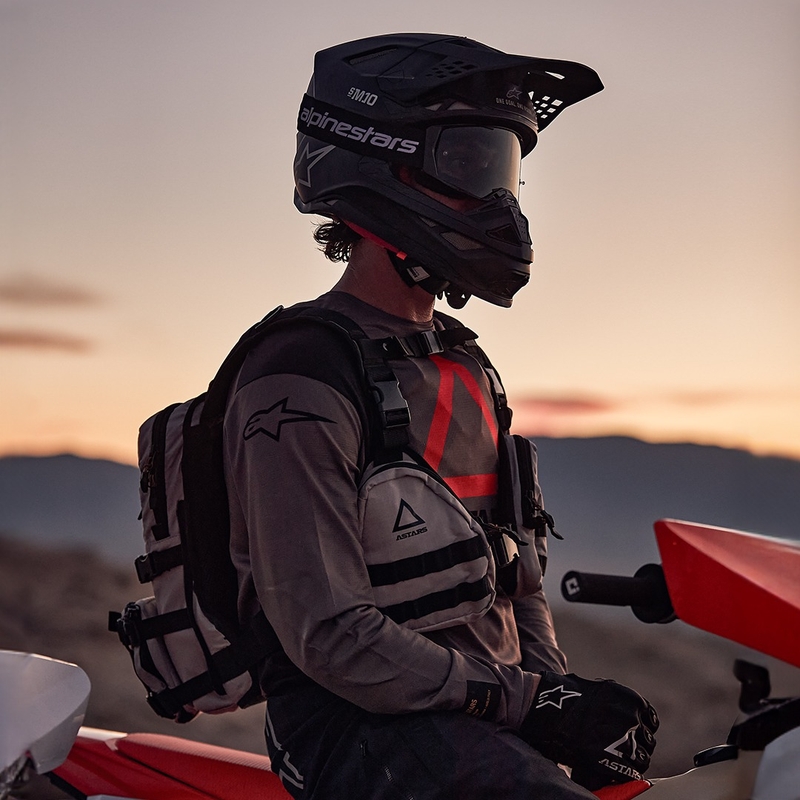 Batoh Alpinestars Techdura Tactical šedo-čierny 9 l