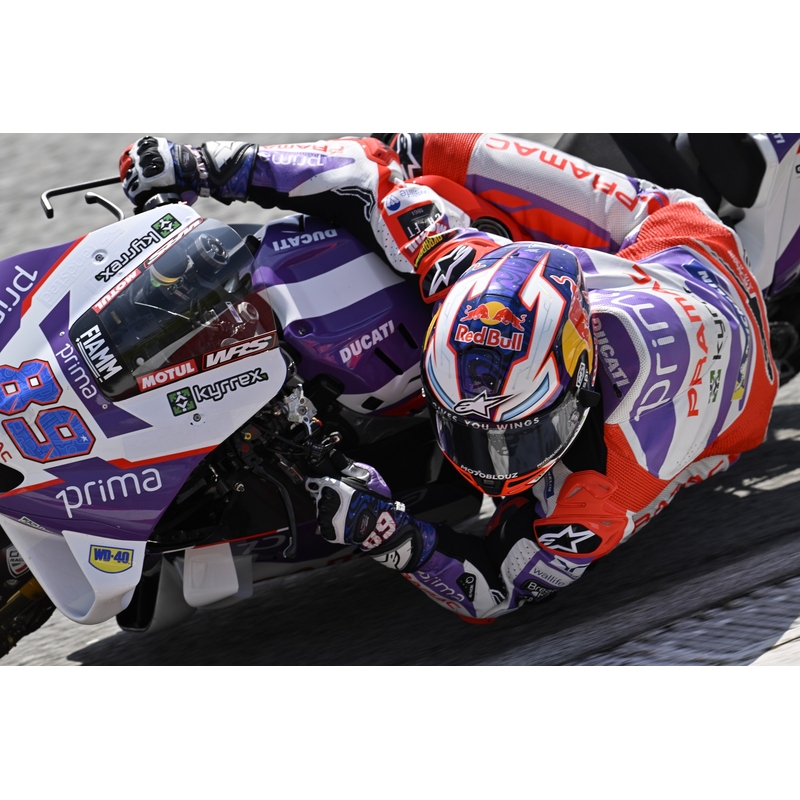 Integrálna helma na motorku Alpinestars Supertech R-10 Solid carbon čierna