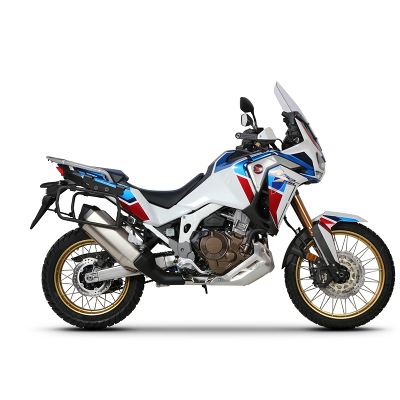 Kompletná sada čiernych hliníkových kufrov SHAD TERRA BLACK , 48 litrov vrchný kufor, 36/47 litrov bočné kufre, vrátane montážnej sady a platni SHAD HONDA CRF 1100 Africa Twin