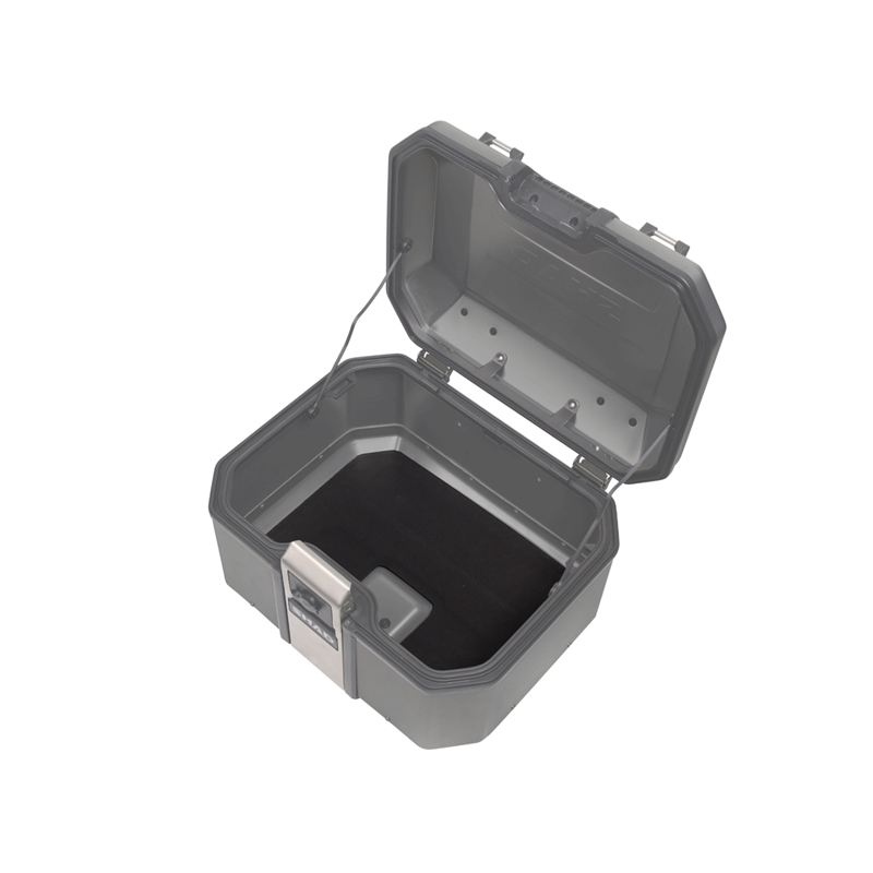 Kompletná sada čiernych hliníkových kufrov SHAD TERRA BLACK , 48 litrov vrchný kufor, 36/47 litrov bočné kufre, vrátane montážnej sady a platni SHAD HONDA CRF 1000 Africa Twin