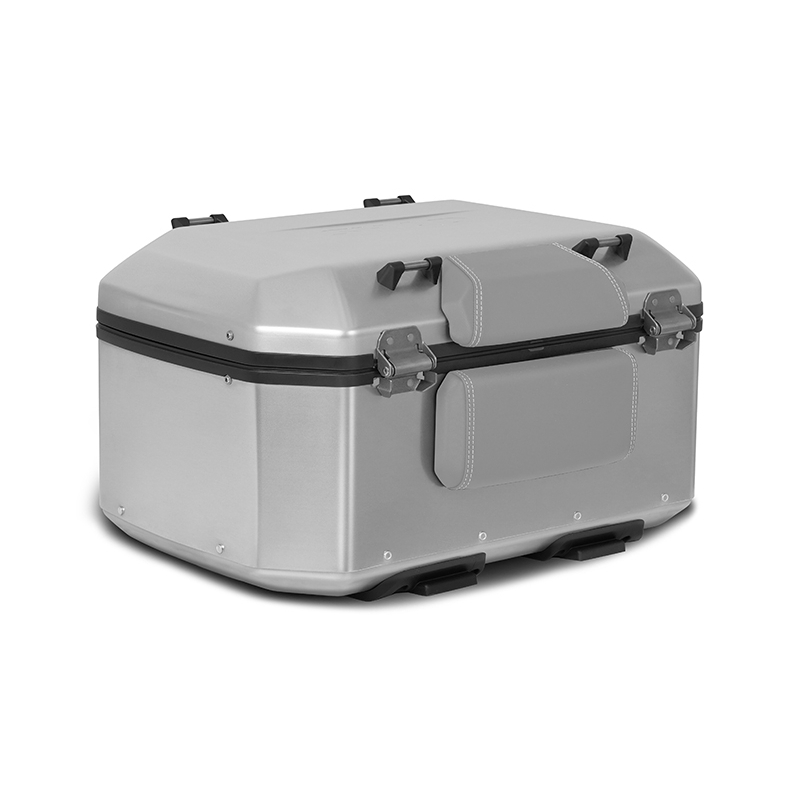 Kompletná sada hliníkových kufrov SHAD TERRA, 55L vrchný kufor + 36L / 47L bočné kufre, vrátane montážnej sady a dosky SHAD BMW F 650 GS / F 700 GS/ F 800 GS (2008 - 2018)