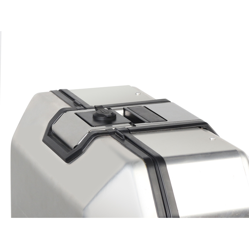 Kompletná sada hliníkových kufrov SHAD TERRA, 55L vrchný kufor + 36L / 47L bočné kufre, vrátane montážnej sady a dosky SHAD BMW F 650 GS / F 700 GS/ F 800 GS (2008 - 2018)