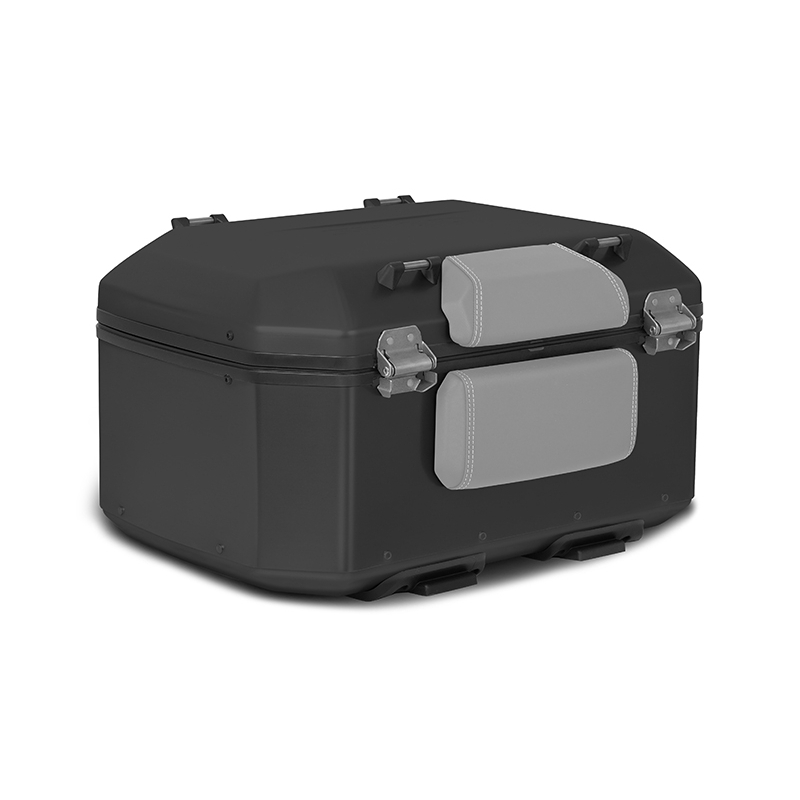 Kompletná sada sedlových brašní SHAD TERRA TR40 adventure a hliníkového kufra SHAD TERRA BLACK 55L, vrátane montážnej sady SHAD Voge 650DS / 650DSX