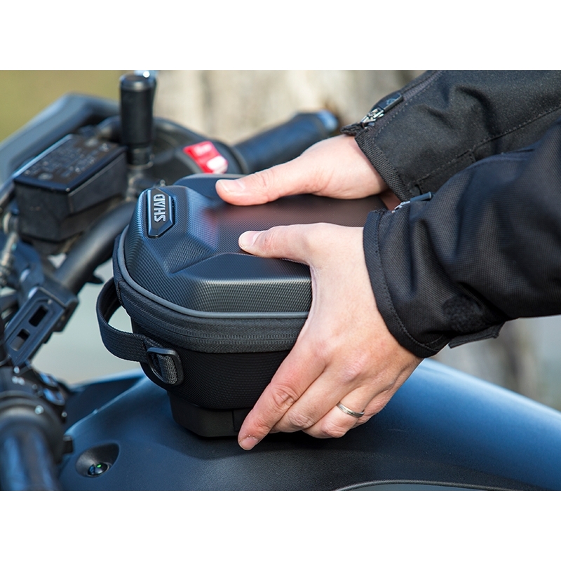 Tankbag SHAD E03CL Pre click systém so zámkom a kľúčom