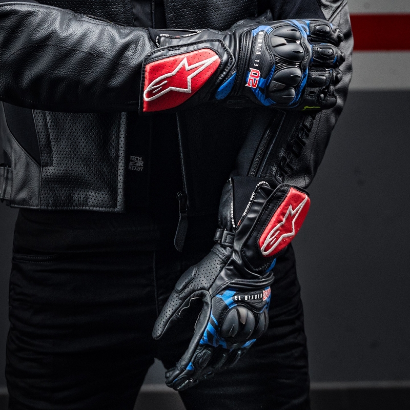 Rukavice na motorku Alpinestars SP-8 3 Monster FQ20 čierno-červeno-modro-biele