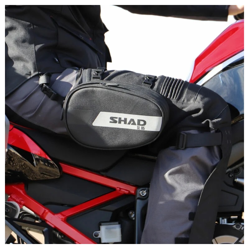 Väčšia taška na nohu SHAD SL05