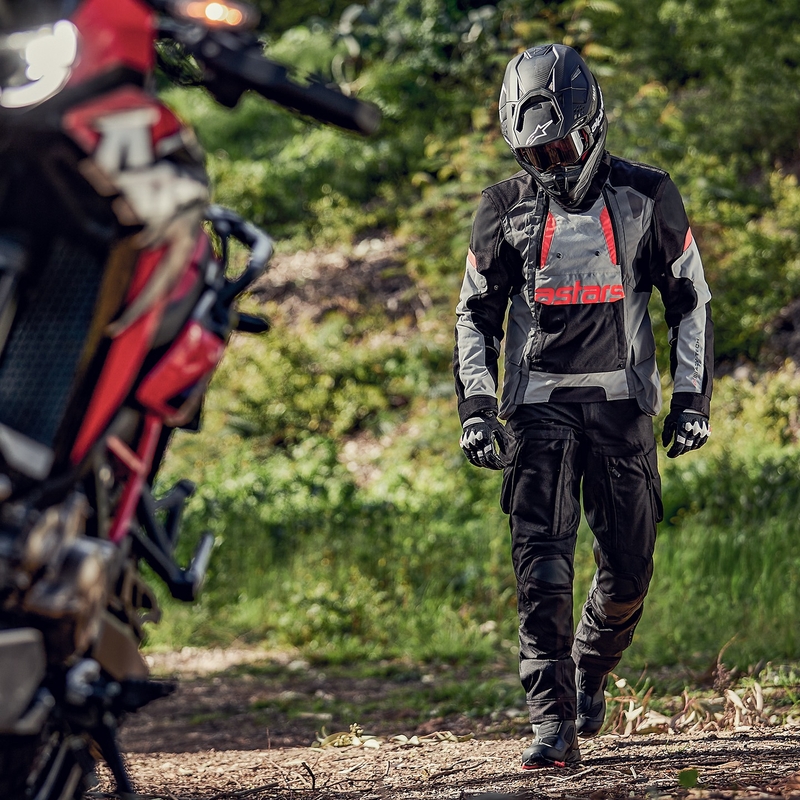 Bunda na motocykel Alpinestars Halo Drystar svetlo sivo-tmavo sivo-čierno-fluorescenčno červená