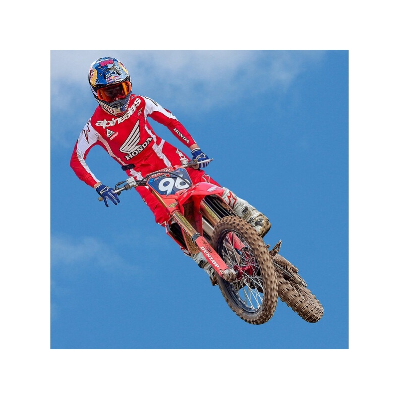 Čižmy na motocykel Alpinestars Tech 10 Supervented Perforované bielo-červeno-čierne