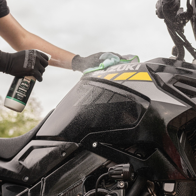 Čistič motocykla a kolies (bez použitia vody) MINT 500 ml