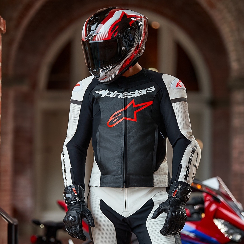 Kožená dvojdielna kombinéza Alpinestars GP Force Lurv bielo-čierno-fluo červená