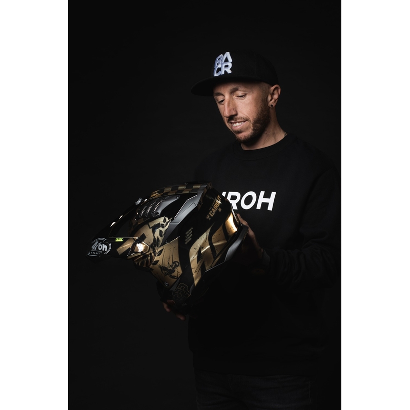 Motokrosová prilba Airoh Aviator 3.0 "TC 222 THE LEGEND" čierno-zlatá