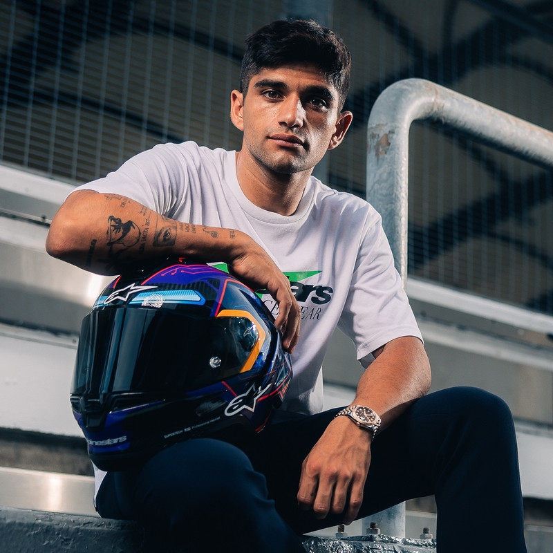 Integrálna prilba na motorku Alpinestars Supertech R-10 limitovaná edícia Martinator Jorge Martin modro-fialovo-červeno-žltá