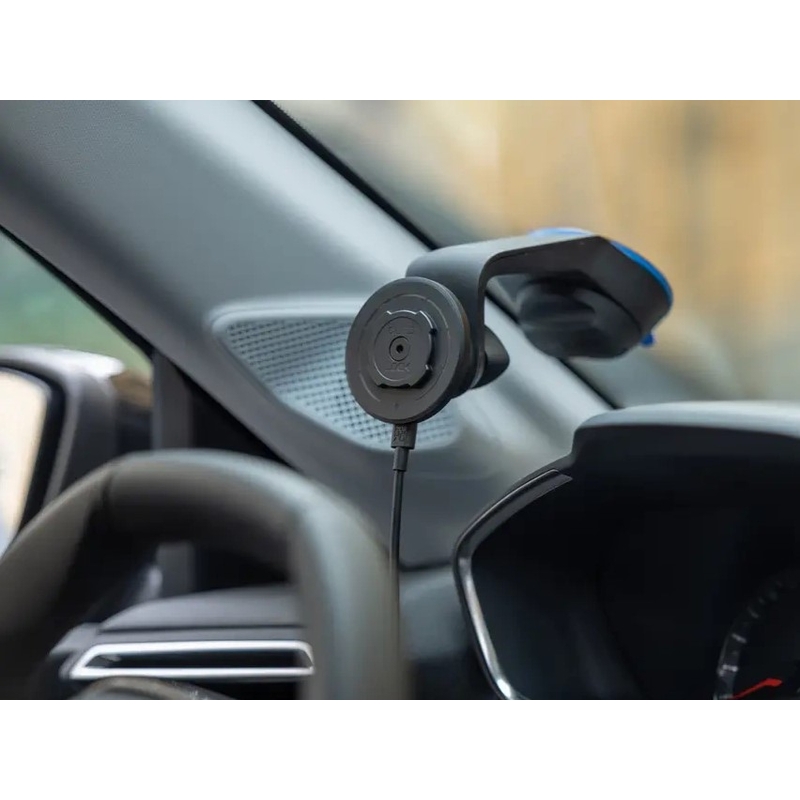 Držiak telefónu s prísavkou na upevnenie na čelné sklo a palubnú dosku Quad Lock® Windscreen/Dash Car Mount