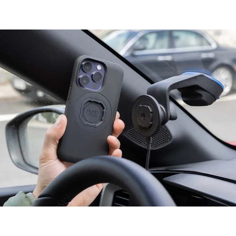 Držiak telefónu s prísavkou na upevnenie na čelné sklo a palubnú dosku Quad Lock® Windscreen/Dash Car Mount