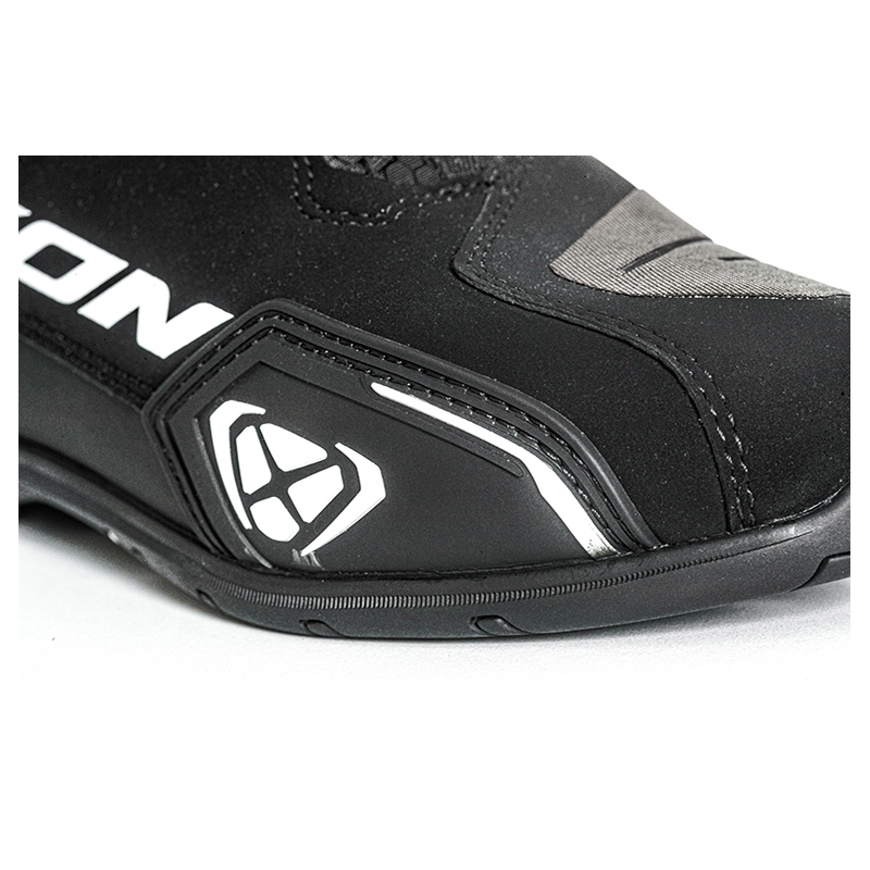 Topánky na motorku IXON Bull 2 WP čierno-biele