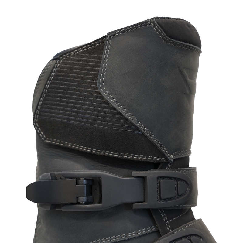 Topánky na motorku Street Racer Adventure Low WP čierne - II. akosť